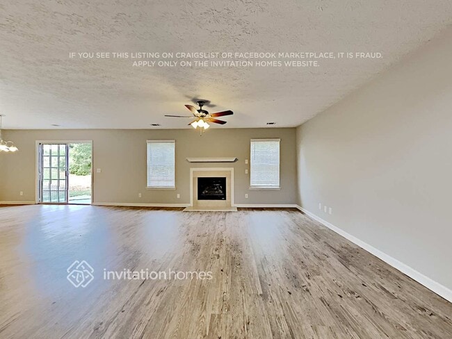 Photo - 939 Bramble Way