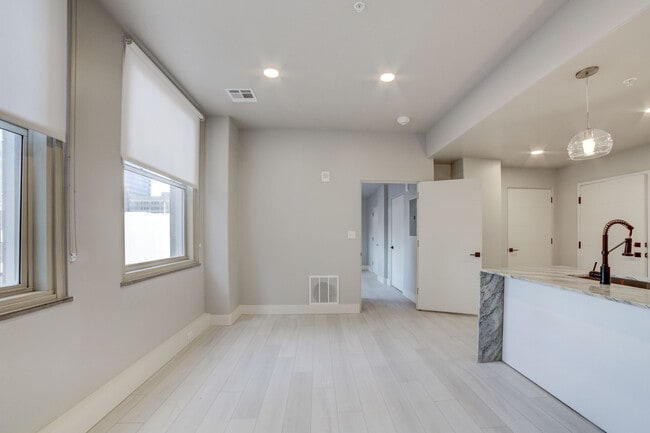 Photo - The Reunion Building