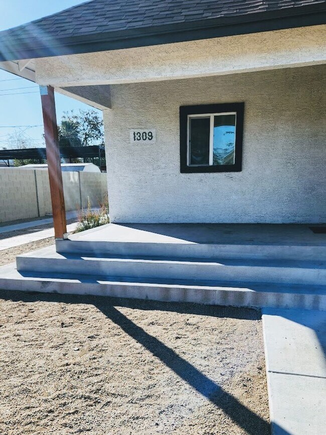 Photo - 1309 W Taylor St Unidad 03