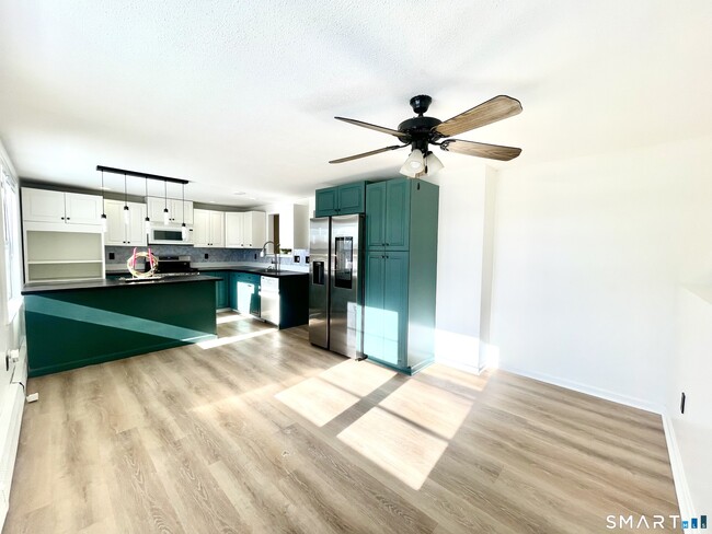 Photo - 112 Woodbine St Unit 1st