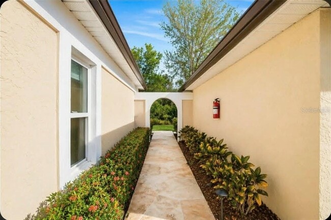 Photo - 1203 Saxony Cir Unidad B