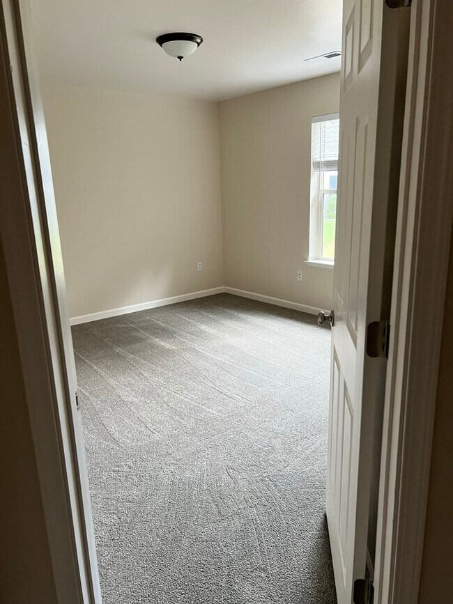 Photo - 5555 Glenridge Way