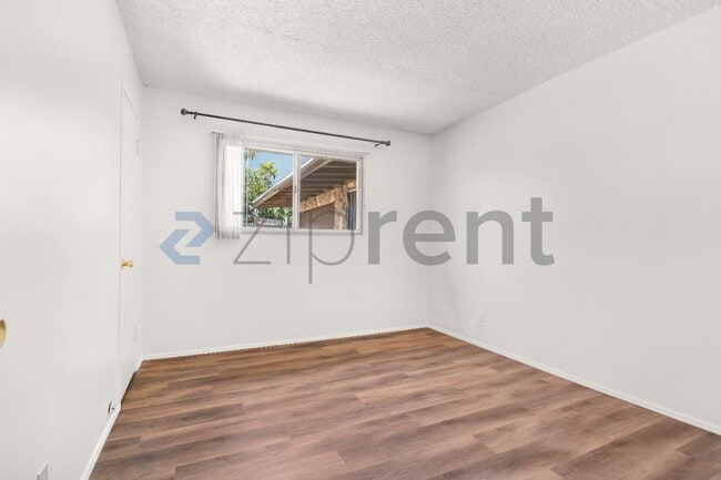 Photo - Unit
