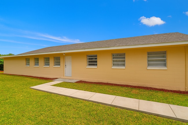 Photo - NEWLY RENOVATED 3 BEDROOM, 2 BATH HOME – ALL UTILITIES INCLUDED & NO HOA! Unit 2