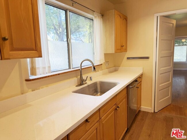 Photo - 103 N Chester Ave