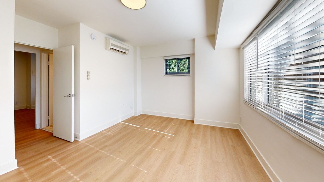 Photo - Conwell Apartments