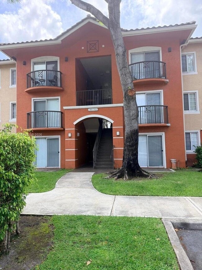 Building Photo - 4195 N Haverhill Rd Unit 305