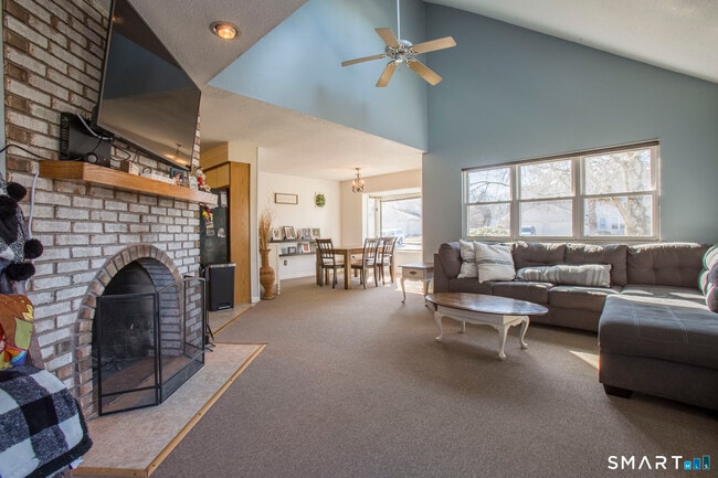 Photo - 15 B Thistle Way Unit D