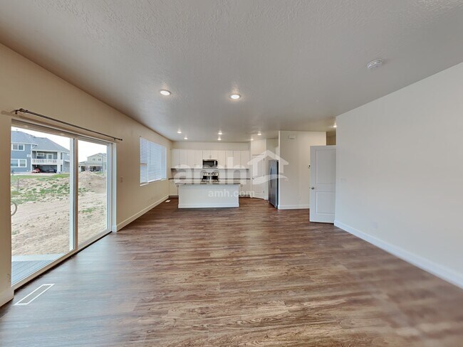Photo - 2222 E Silverado Ln