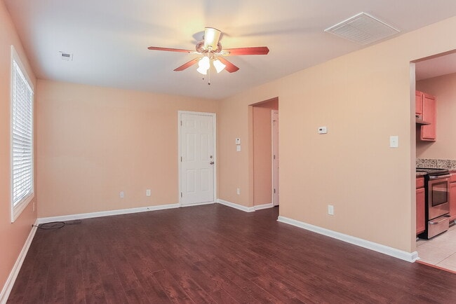 Photo - 2515 Dearborn Dr