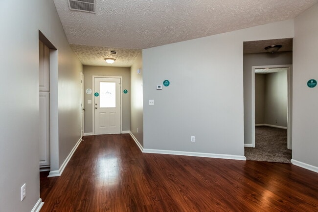 Photo - 434 Fairhaven Ct