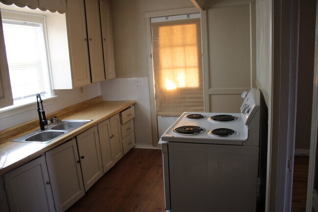 Updated 3 bedroom 1 Bathroom