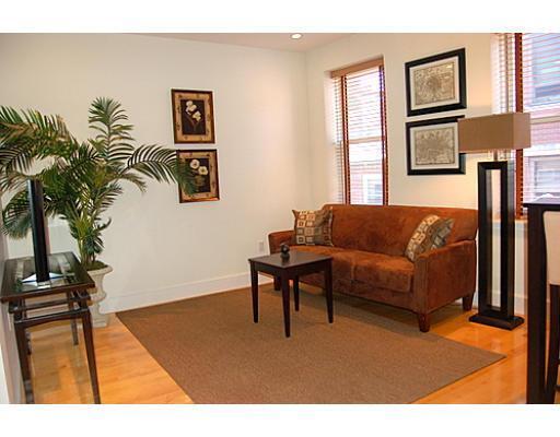 Building Photo - 8 Garden Ct Unit 5 Rental