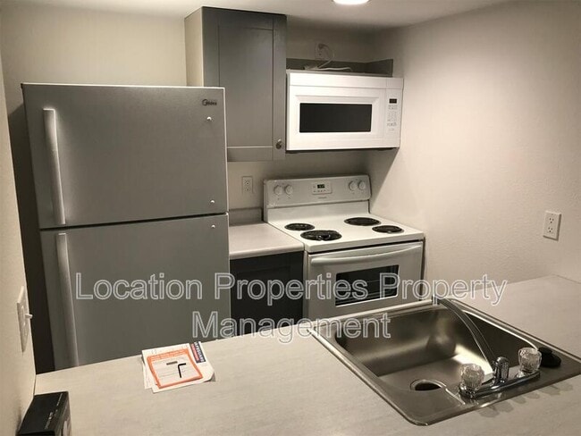 Photo - 1734 W 19th Terrace Unit B