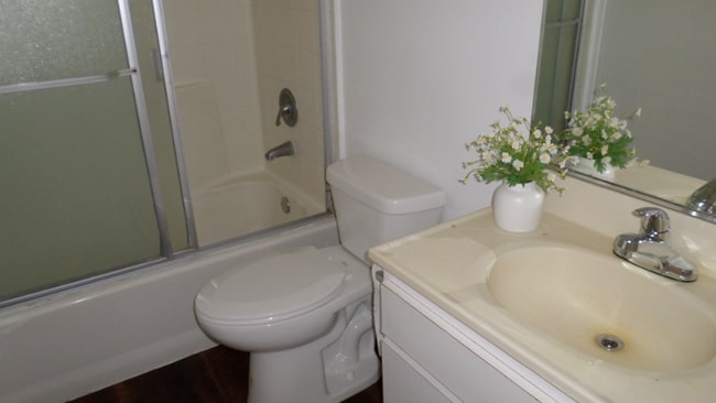 Photo - 5271 Huntington Dr N Unit 207