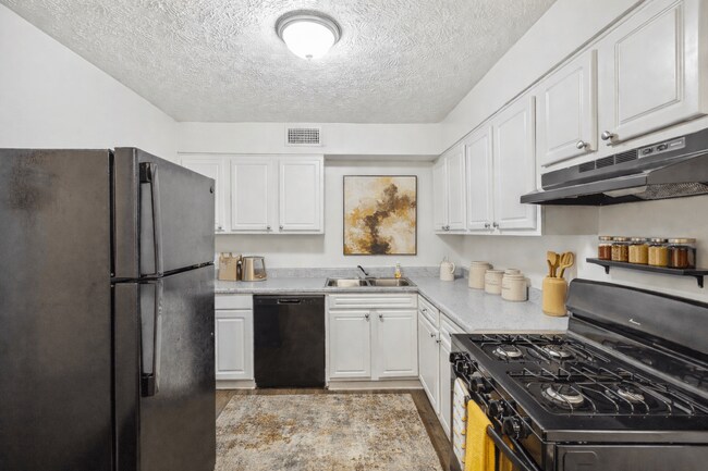 Photo - Emerald Pointe