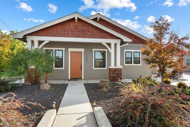 Building Photo - 12811283 Unit 12839th