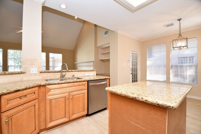 Photo - 5322 Pebble Way Ln