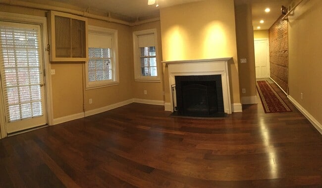 Building Photo - 221 W Lanvale St Unit B