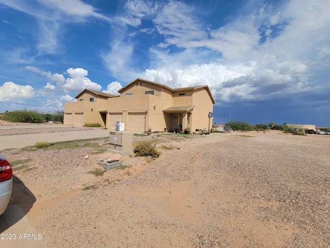 Building Photo - 15147 S Yava Rd