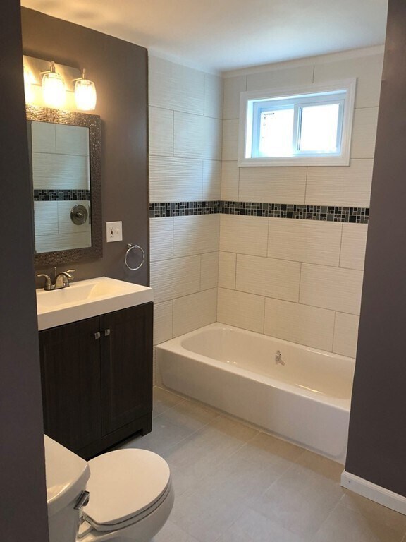 Photo - 16 Cross St Unit #2