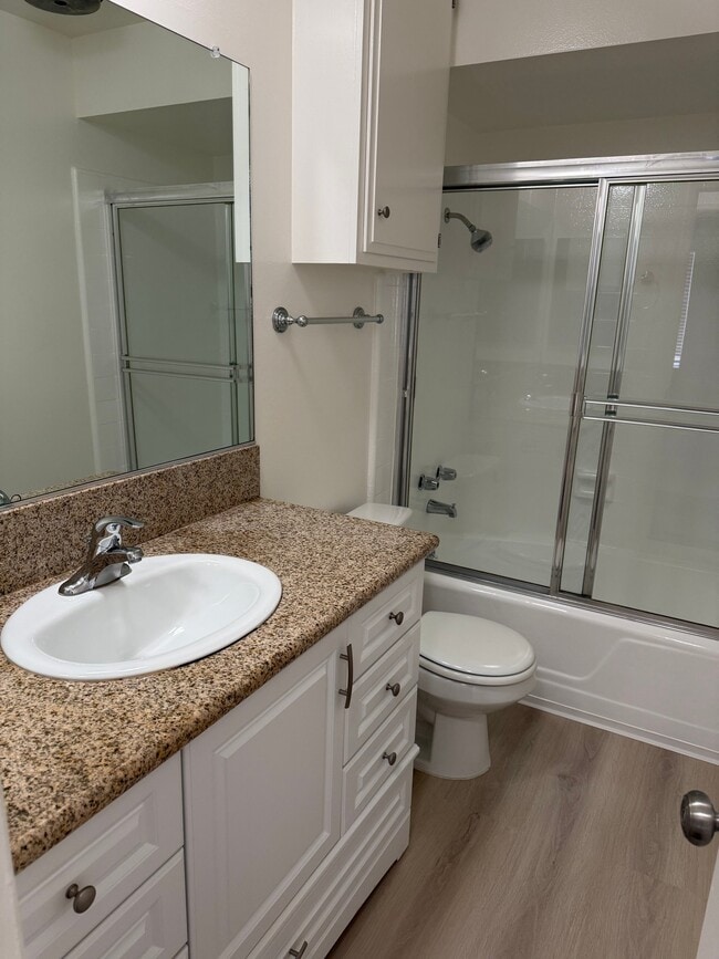 Photo - 309 S Sherbourne Dr Unidad 304