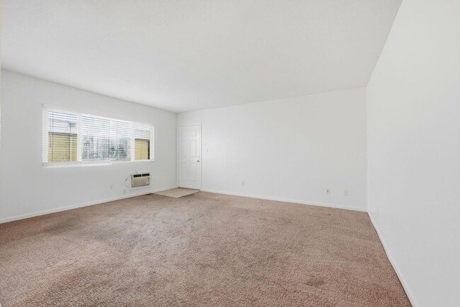 Photo - 6666 Beadnell Way