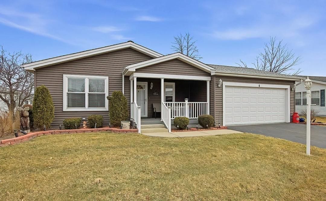 Photo - 323 Belmont Ct