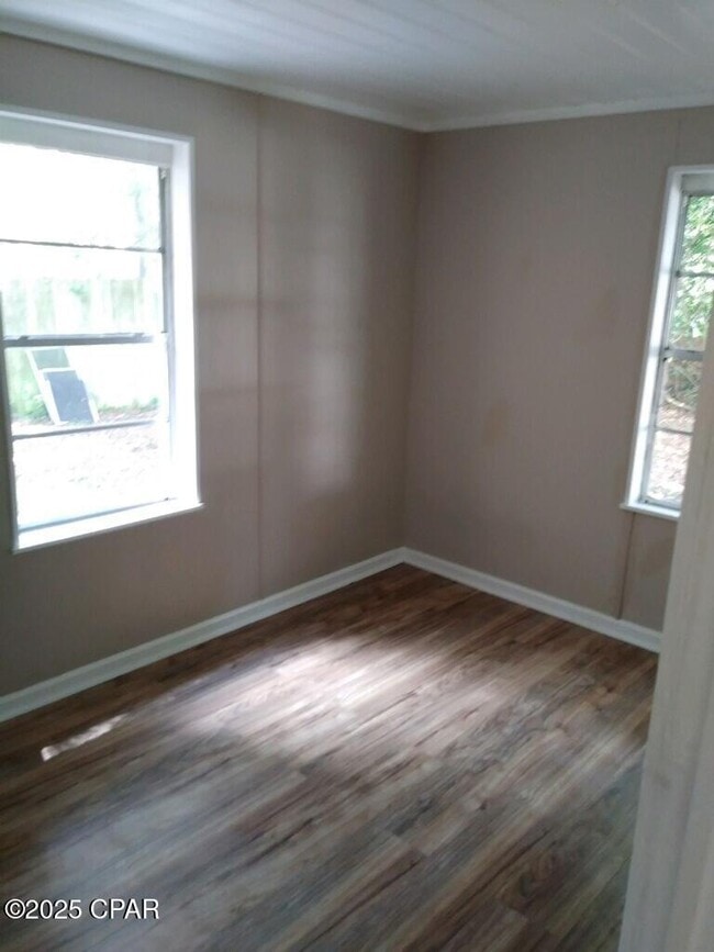 Photo - 5120 E 11th St