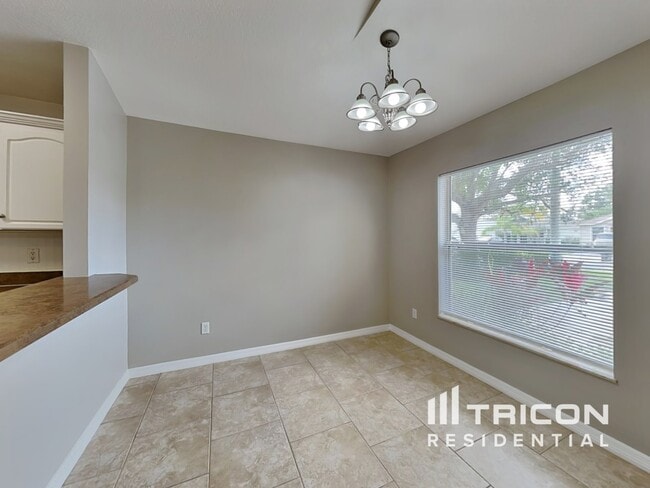 Photo - 5127 Pineland Ave