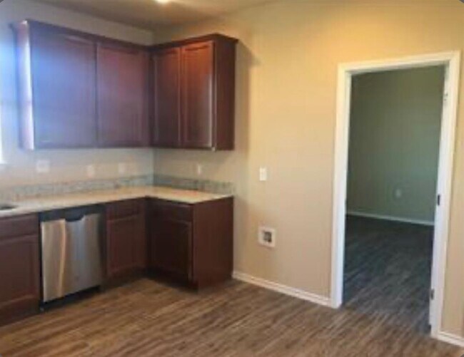 Photo - 1300 Hausman Dr