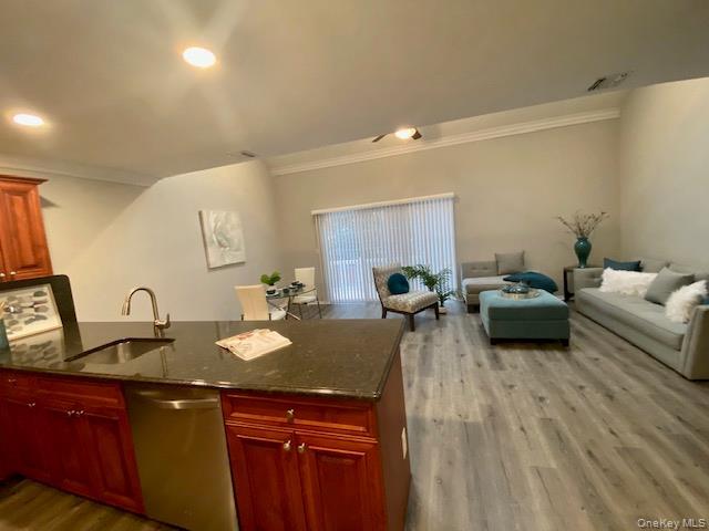 Photo - 40 Neal Unidad 40