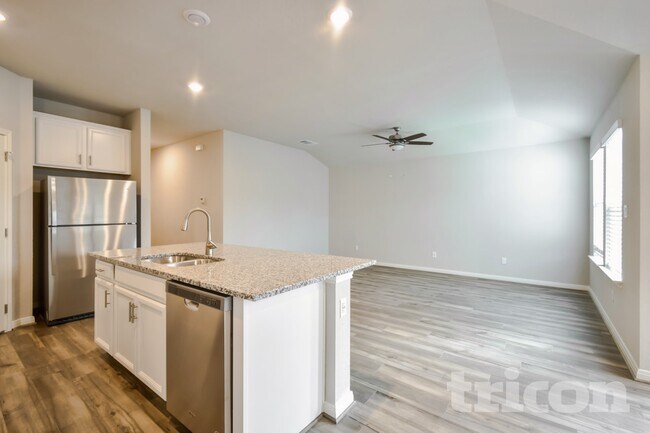 Photo - 13519 Emerson Wy