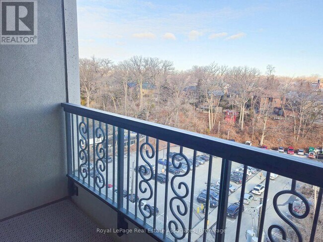 Photo - 1 Old Mill Dr Unit 807