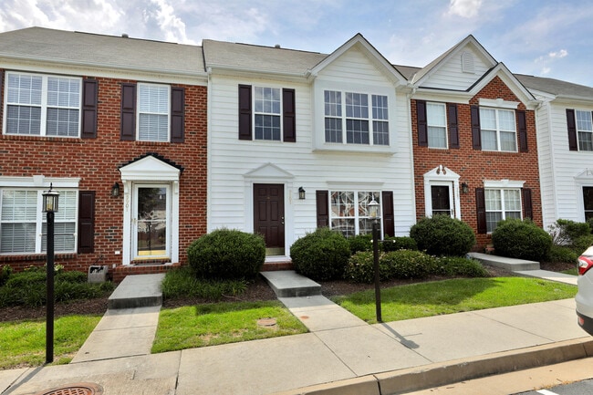 Building Photo - 9903 Magnolia Pointe Ct Rental