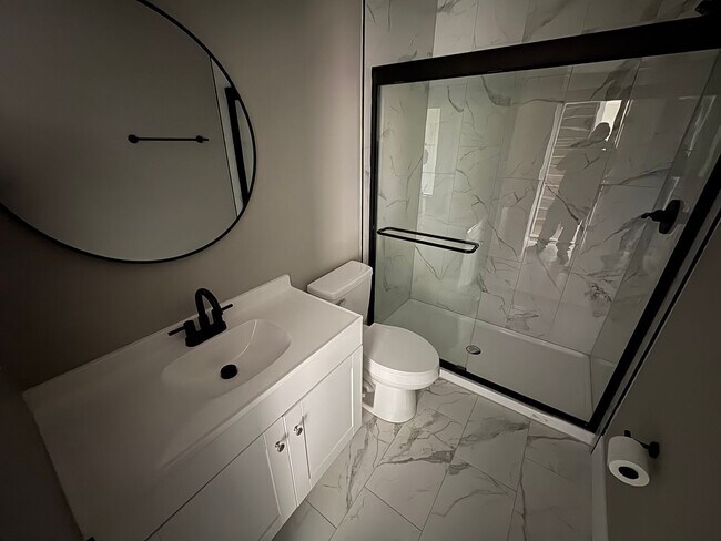 Photo - 668 Wager St