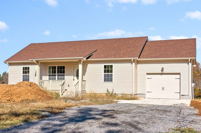 Photo - Beautiful Home For Rent in Country Like Setting!