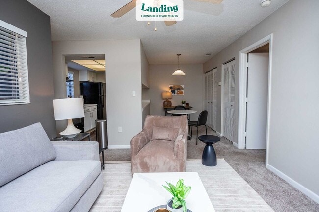 Photo - 7610 W Waters Ave Unidad K213.46936