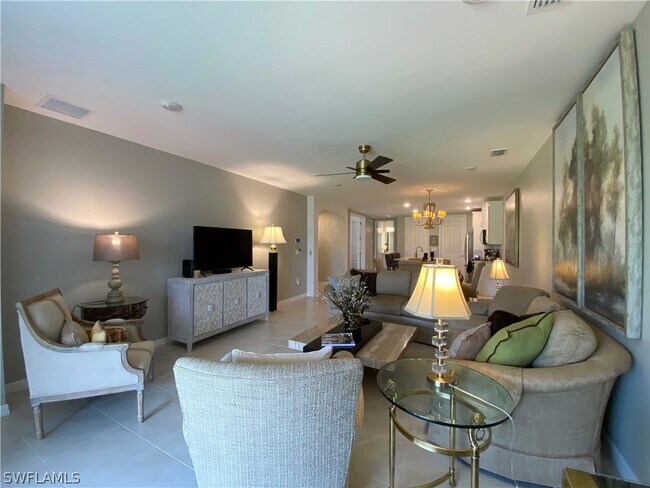 Photo - 14639 Edgewater Cir