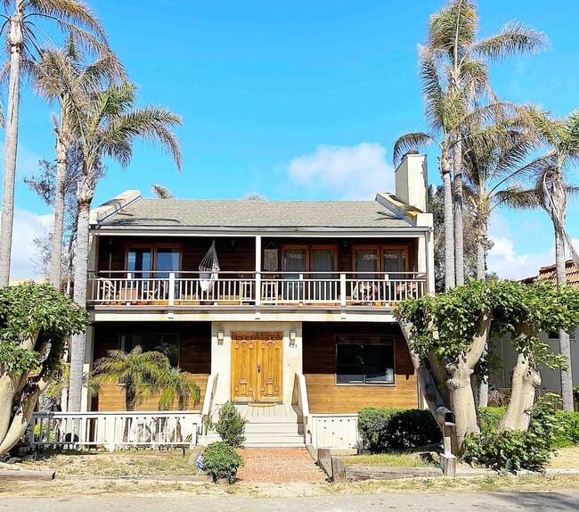 Photo - 837 4th St Unit Main