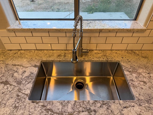 Photo - 506 E Townley Ave