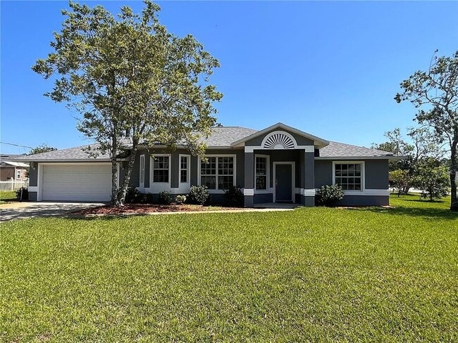 Building Photo - Pine Lakes Subdivision Corner Lot!
