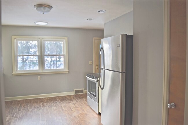 Photo - 1721 Lloyd Ave