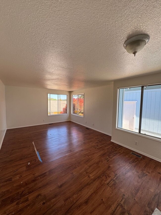 Photo - 2 Bedroom 1 Bath Home in Homeowners Association