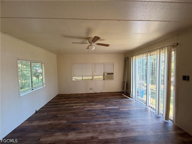 Photo - 7555 Ebson Dr