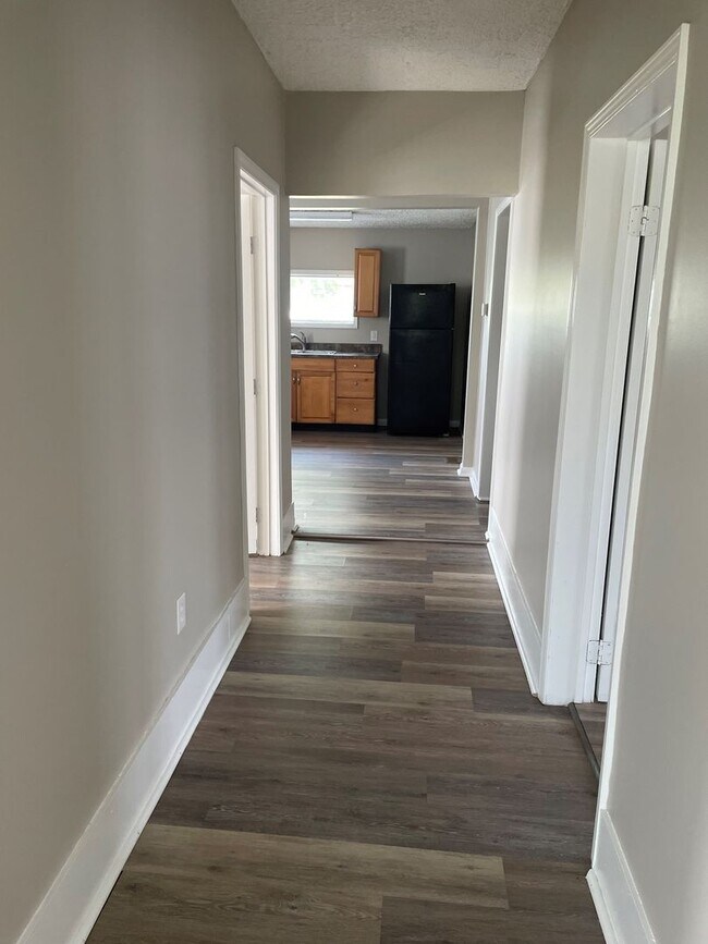 534 Dale St Unit 534D-534D
