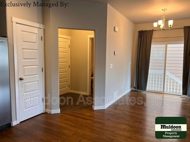 Photo - 2394 Falkirk Dr