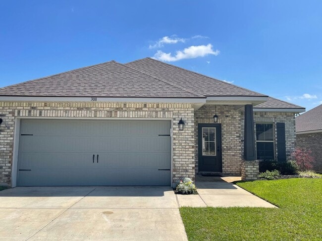 3 Bedroom, 2 bathroom in Twin Beech Estate... - 3 Bedroom, 2 bathroom in Twin Beech Estate... House