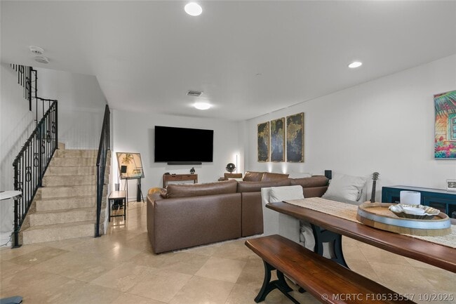 Photo - 732 NE 15th Ave