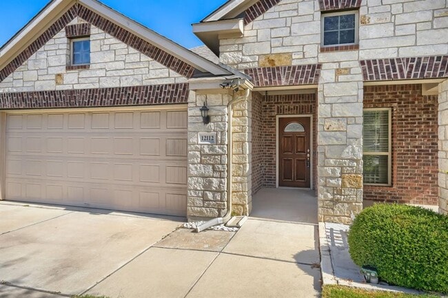 Photo - 12112 Arran St